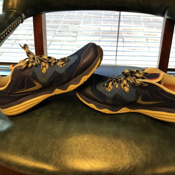 Nike Dual Fusion Trail sz12 FREE SHIPPING - Picture 8 of 9